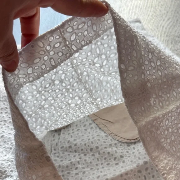 Zara White Eyelet High Waist Shorts - Picture 4 of 4